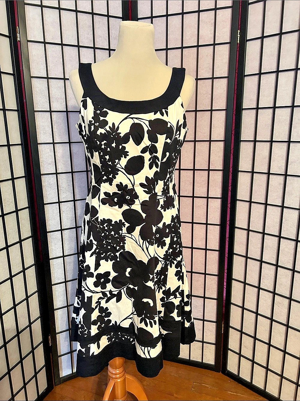 Floral Mini Dress in Black & White Like New
